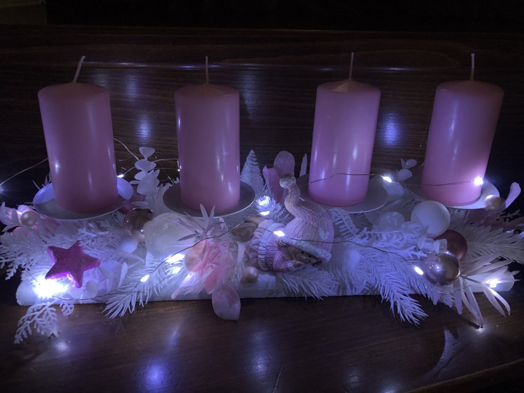 Adventní svícen rovný růžový